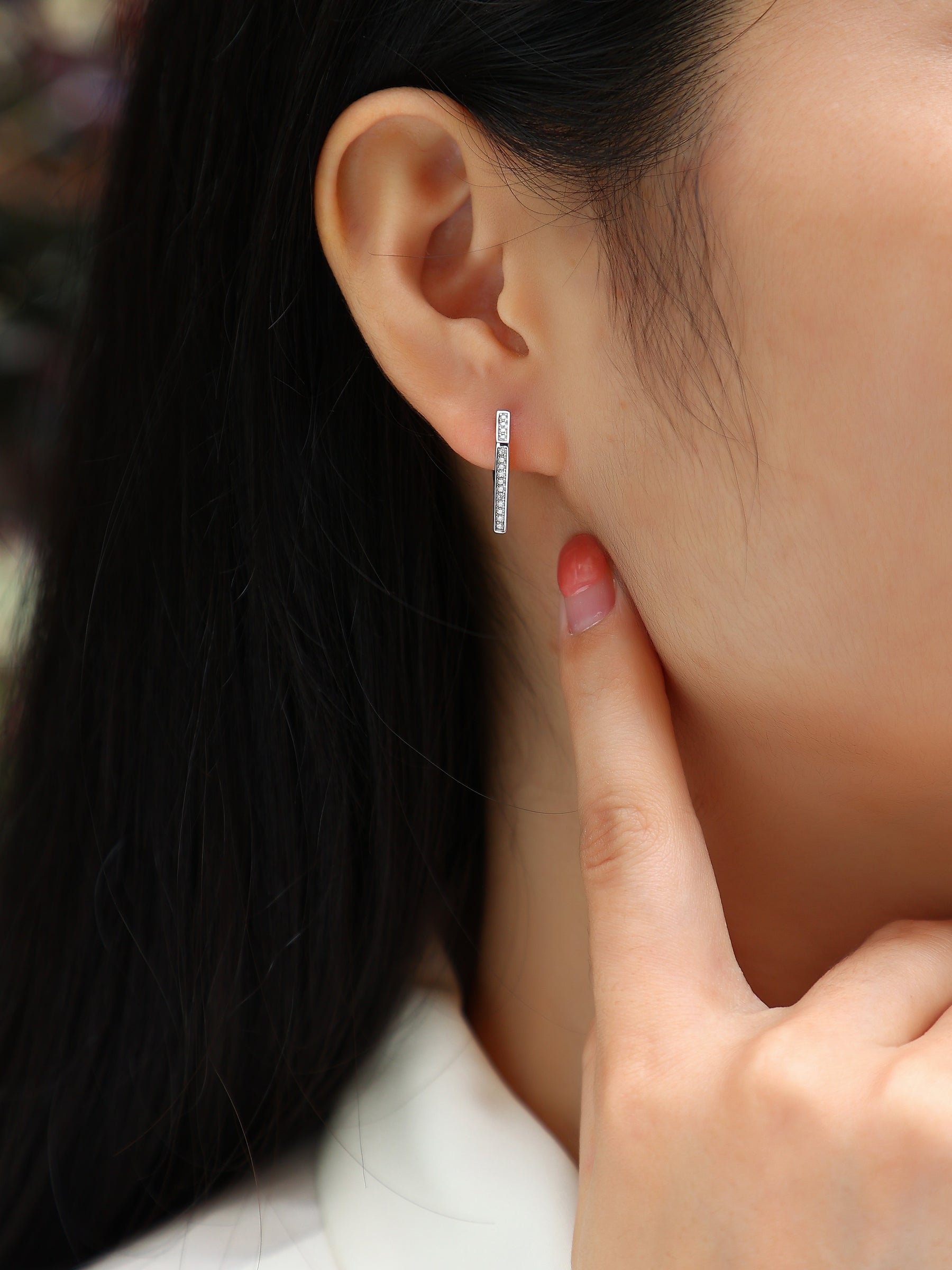 Coronation - Fashionable And Luxurious Diamond Jewelry Set
