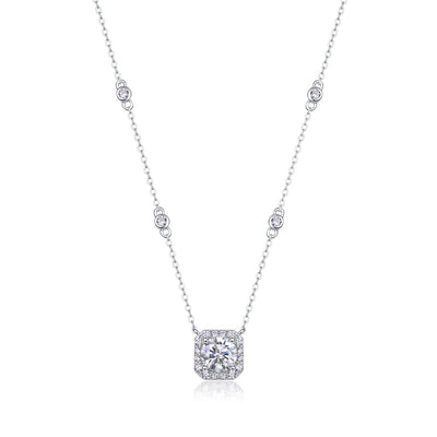Flower Love - A Fashionable And Luxurious Diamond Jewelry Pendant Set