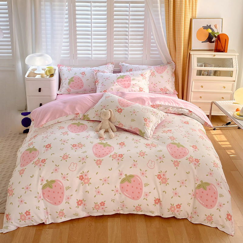 3 Piece Strawberry Duvet Cover