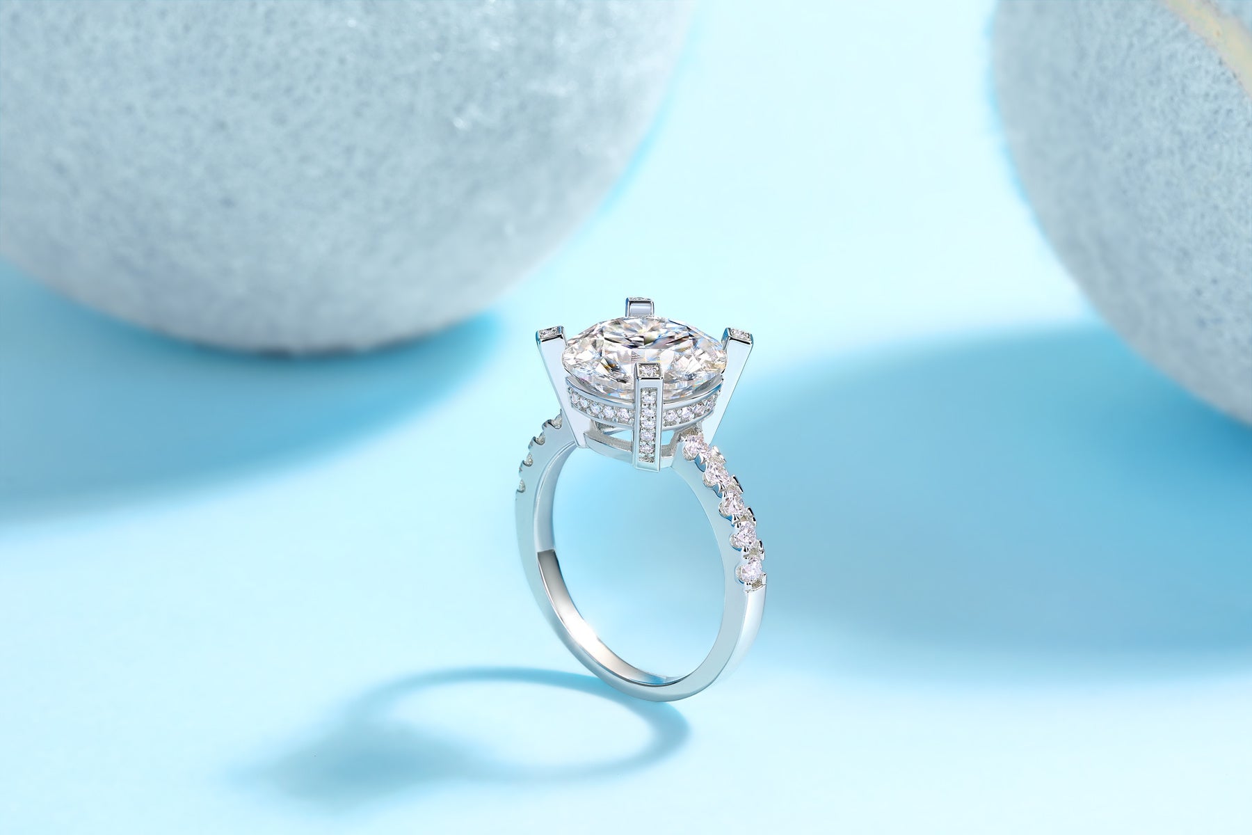 Radiant - A Fashionable And Luxurious Jewelry Piece Set