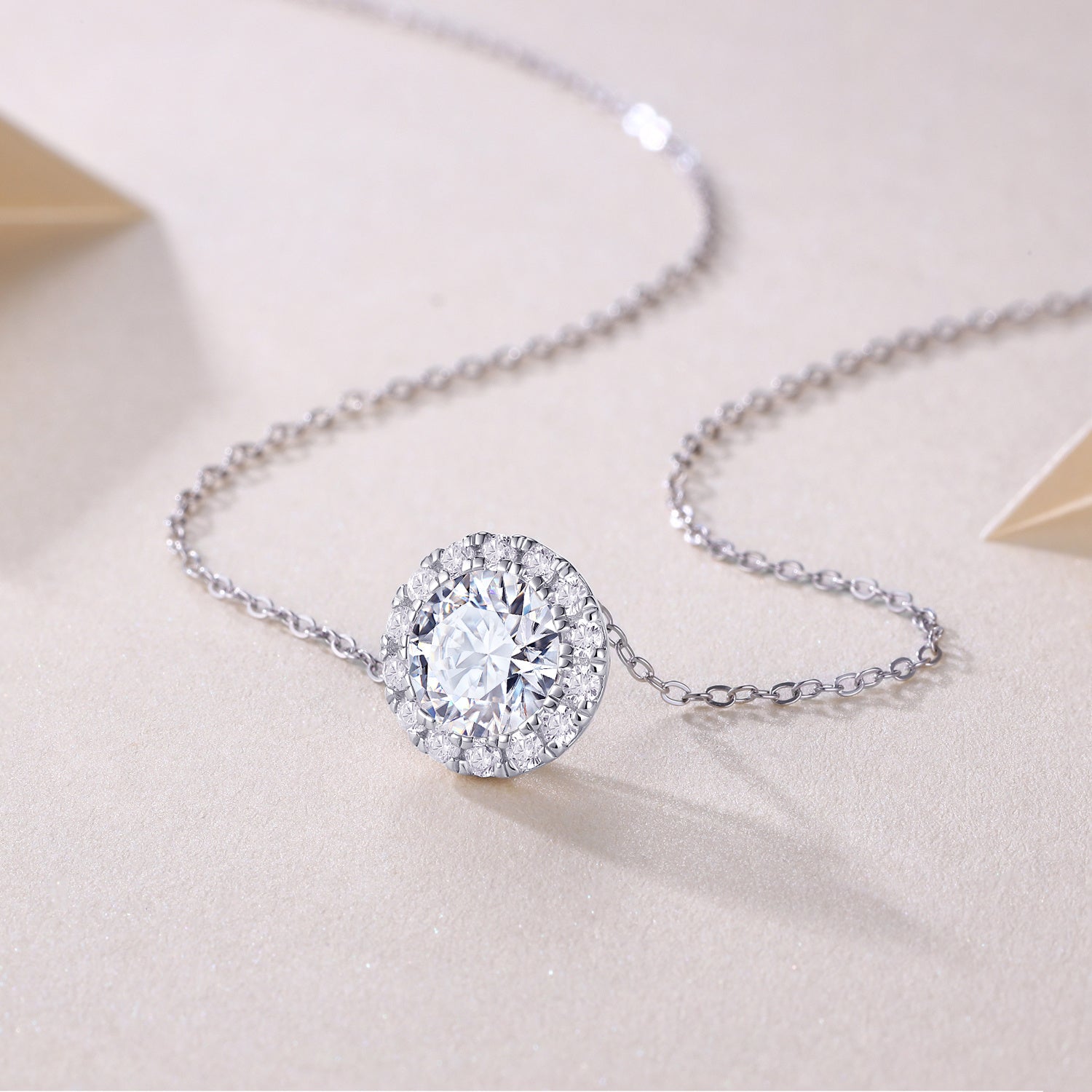 Legend Of The Starry Night - A Fashionable And Luxurious Diamond Jewelry Pendant Set