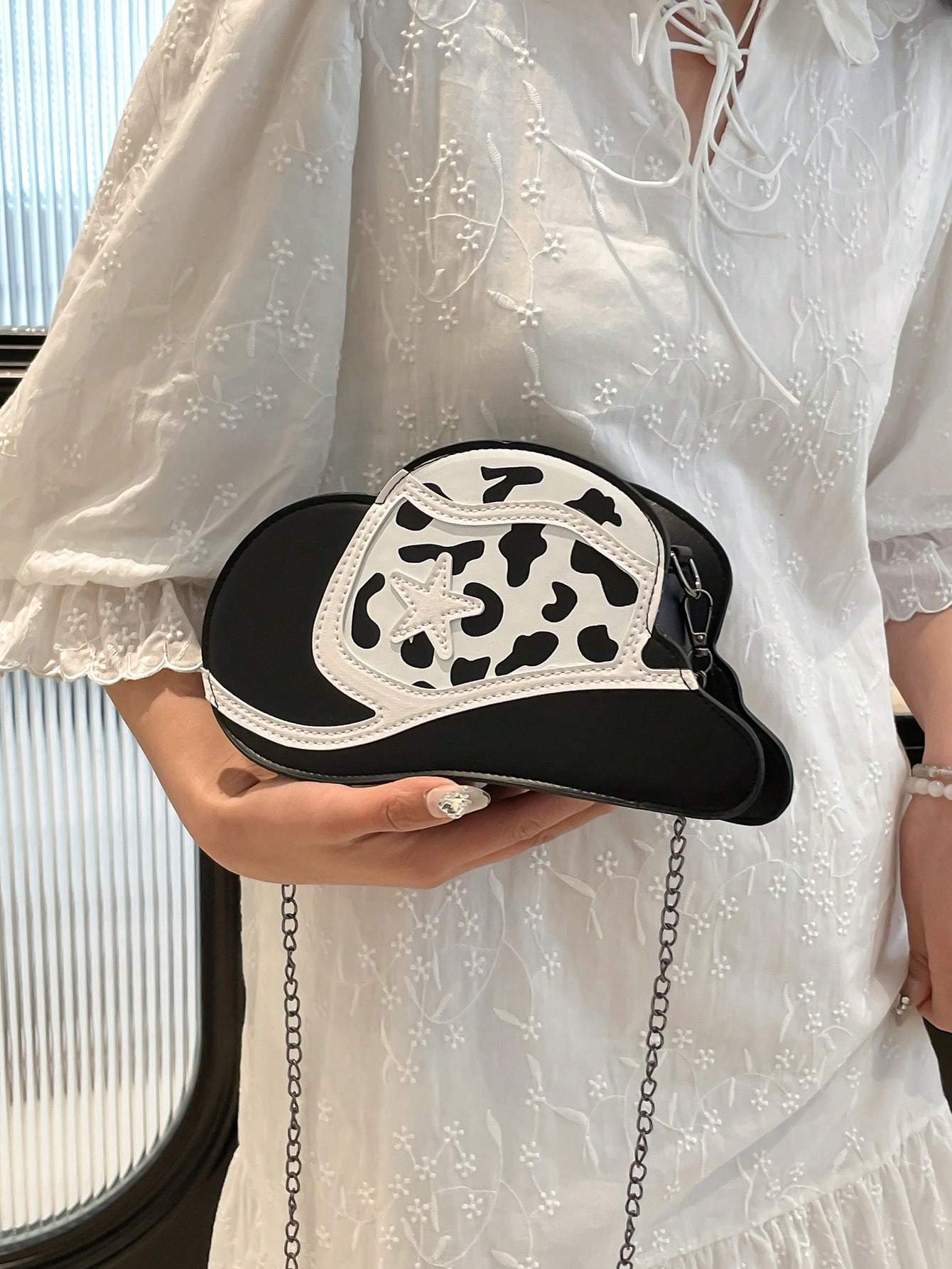 Retro Hat Bag 2025 New Style Temperament Fashion Color Matching Chain Bag