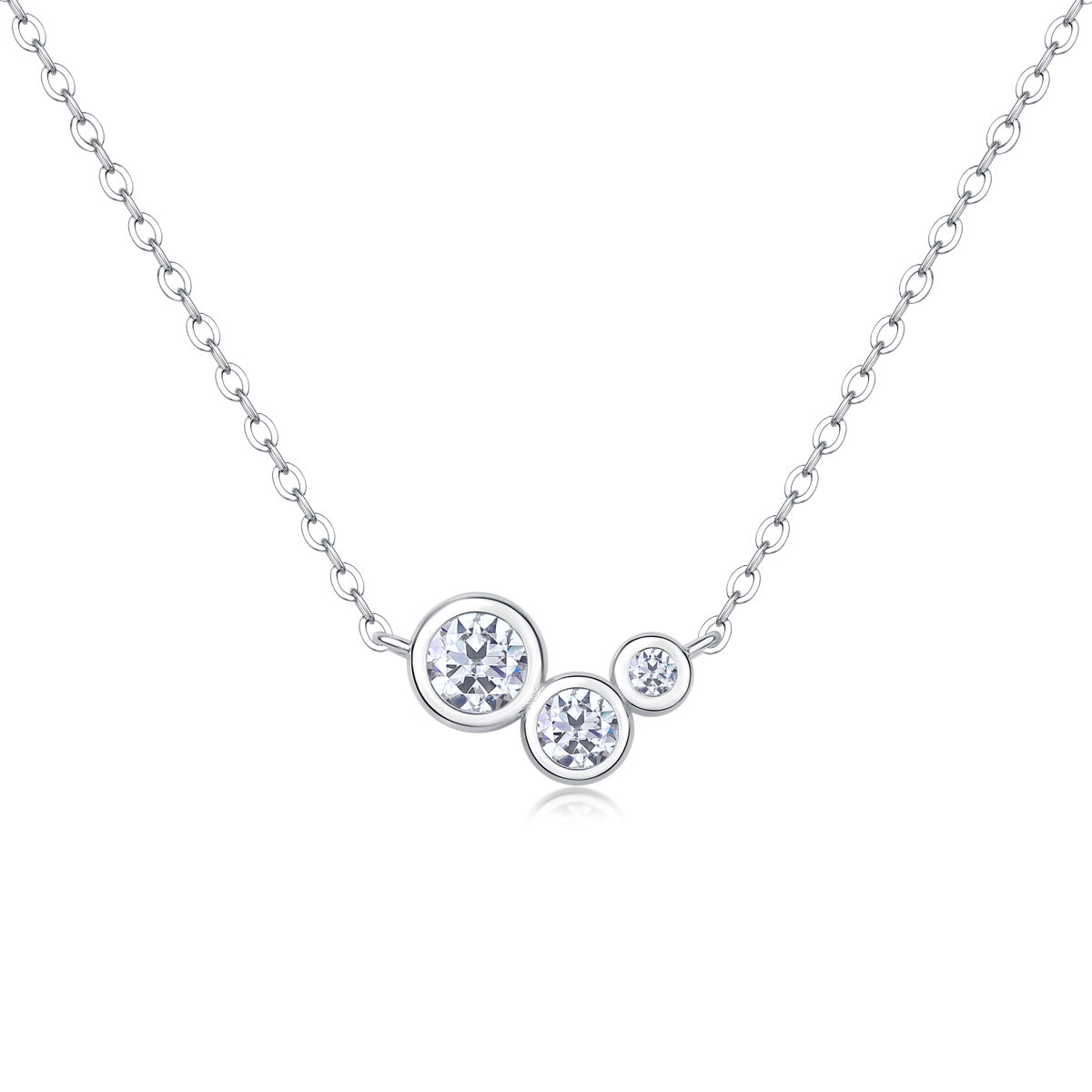 White Dew - A Fashionable And Luxurious Diamond Jewelry Pendant Set