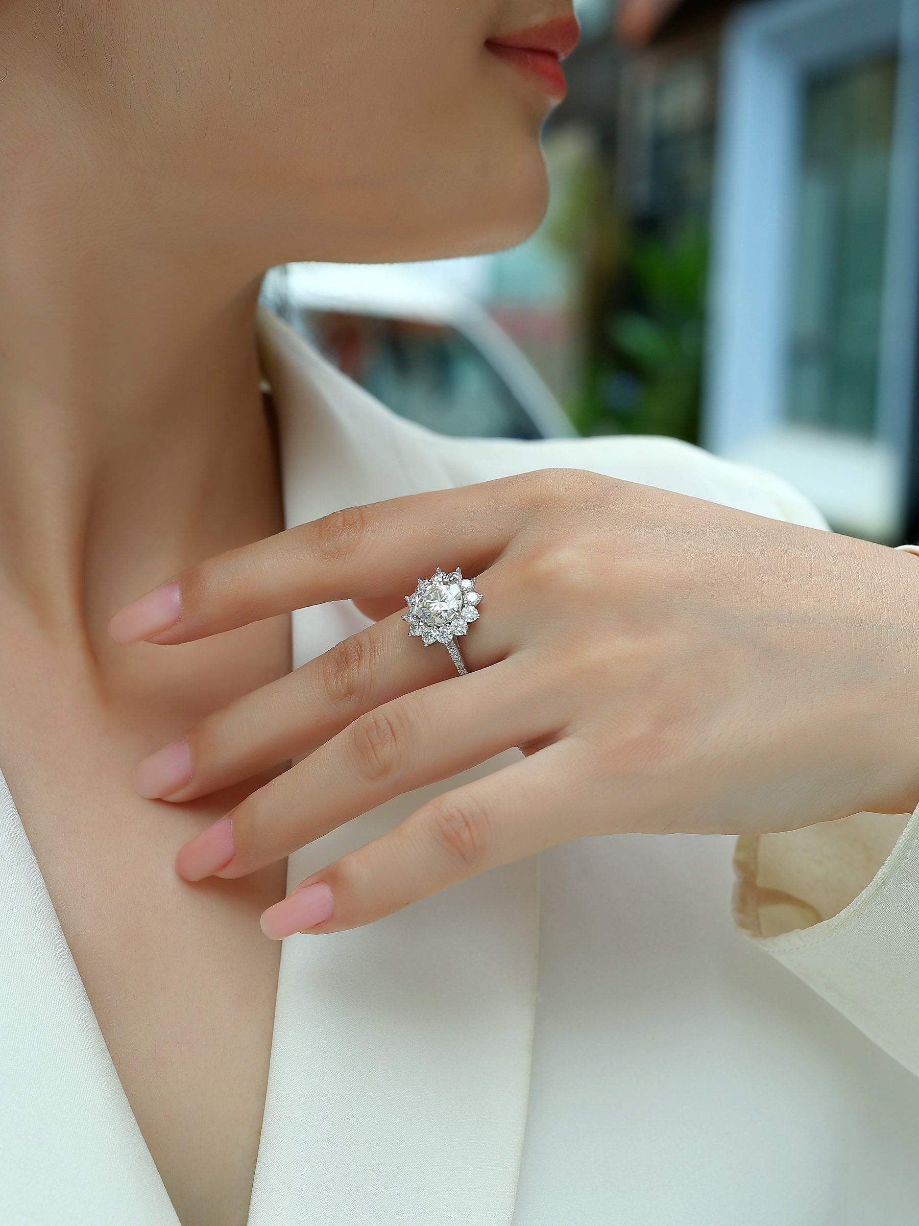 Sunflower - A Fashionable Diamond Jewelry Piece Set