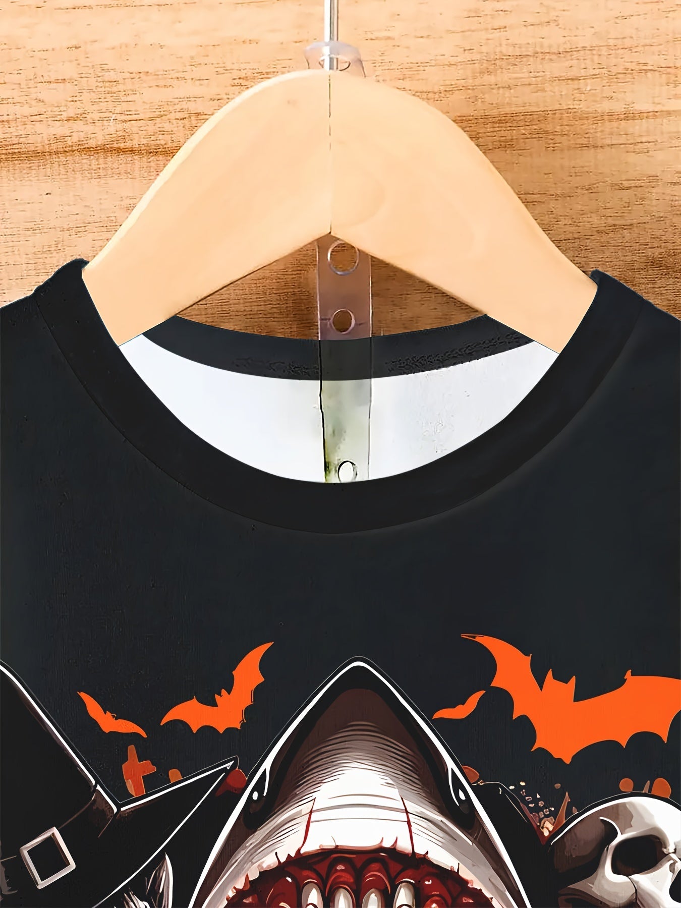 Men's Casual Polyester Round Neck T-shirt With 3D Shark