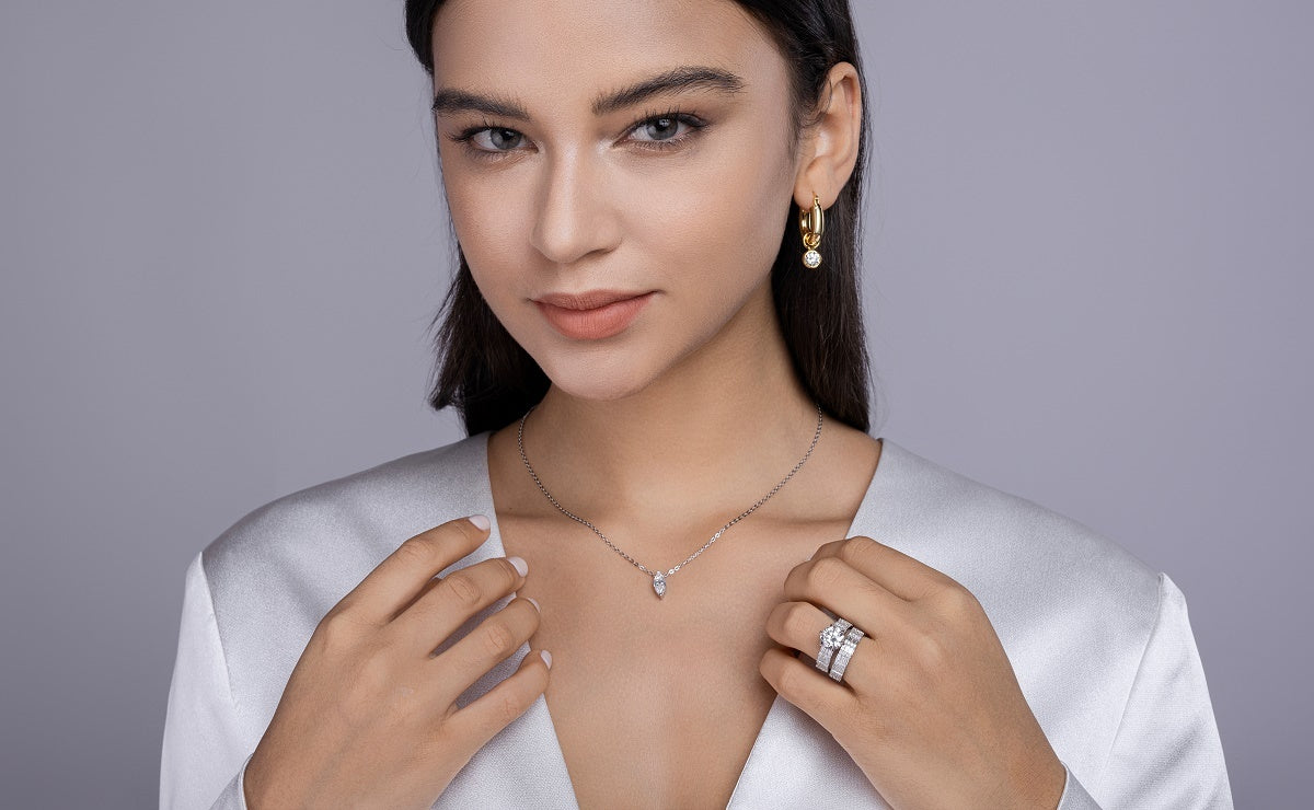 Vanilla - A Fashionable And Luxurious Jewelry Piece Set