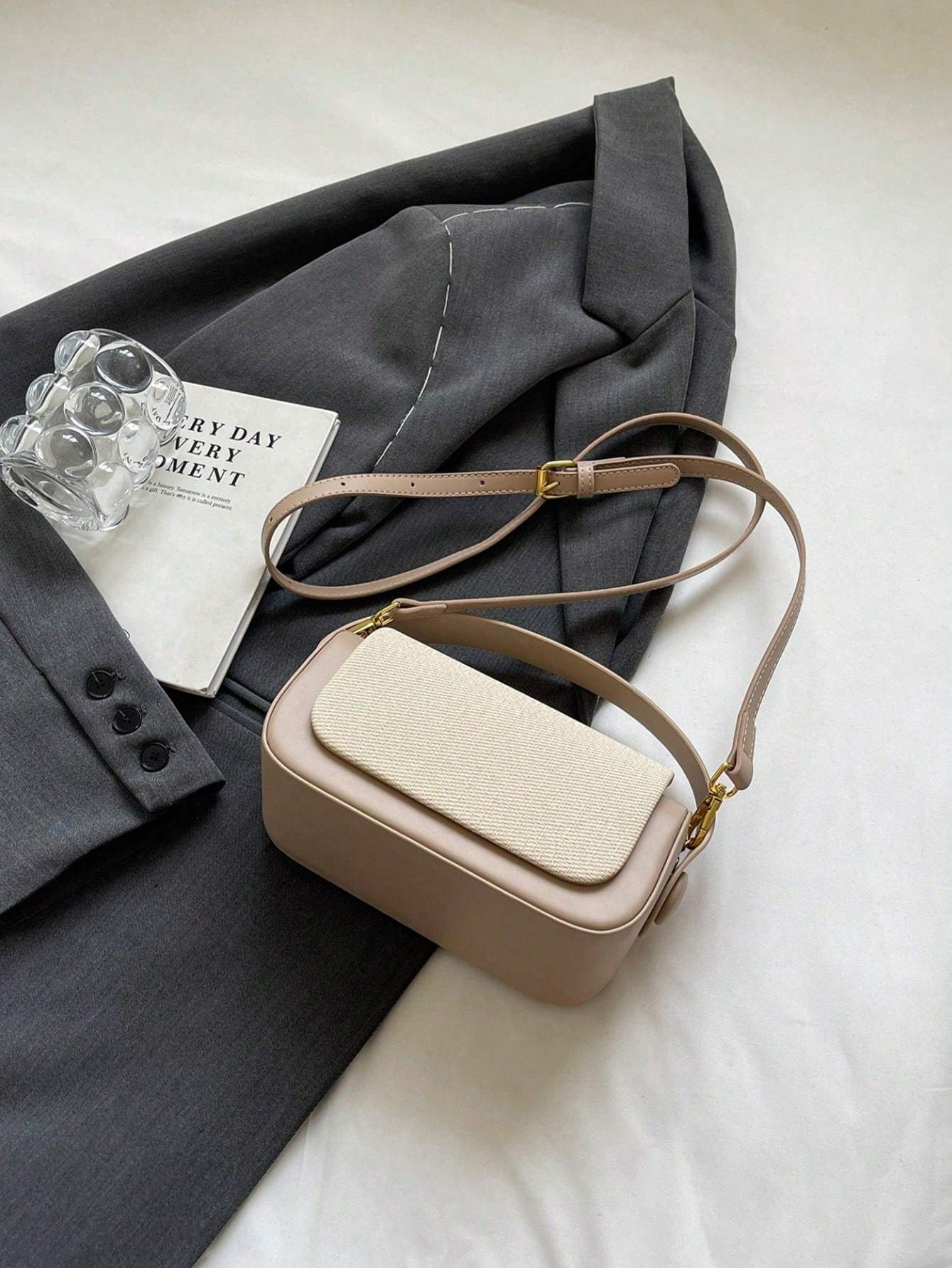 Women's Fashion Trapezoid Handbag With Top Handle