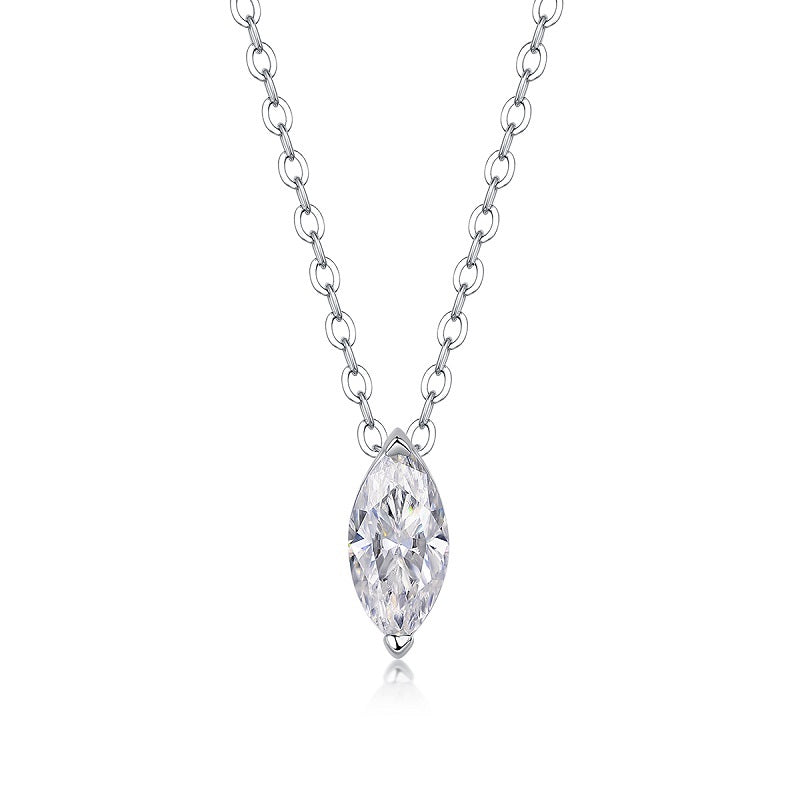 A Fashionable Jewelry Pendant Set