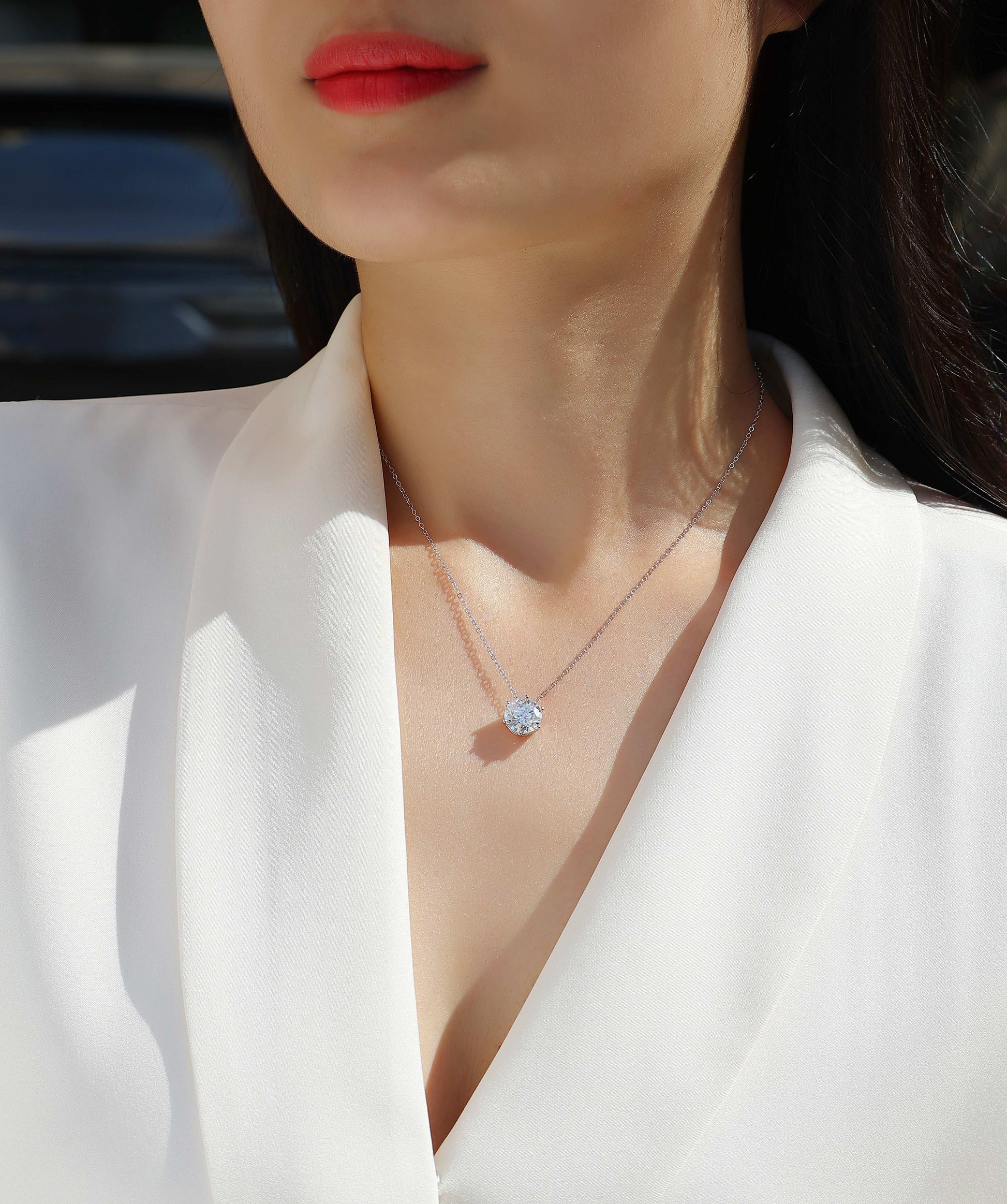Afternoon Rose - A Fashionable And Luxurious Diamond Jewelry Pendant Set