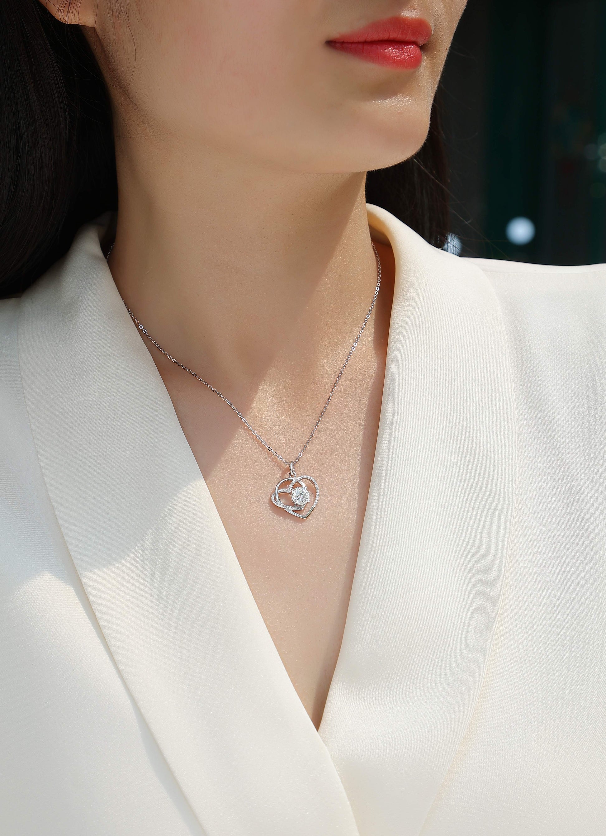 Heart To Heart - A Fashionable And Luxurious Diamond Jewelry Pendant Set